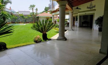 Residencia vigilancia fraccionamiento arbolado