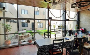 VENTA CASA DE 5 AMBIENTES CON GALPÓN EN BLANCO ESCALADA