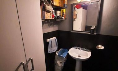 VENTA CASA DE 5 AMBIENTES CON GALPÓN EN BLANCO ESCALADA