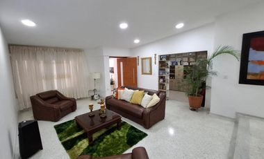 casa en venta en quinta bosch. Cod V5067