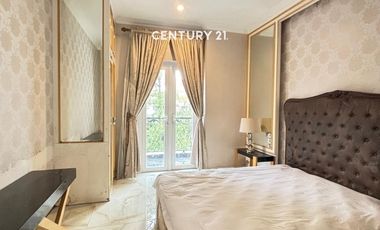 Rumah  Hook Dan Samping Taman di Kebayoran Residence Bintaro Jaya