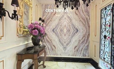 Rumah  Hook Dan Samping Taman di Kebayoran Residence Bintaro Jaya