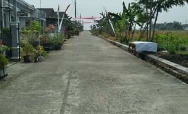 PROMO KEMERDEKAAN SEBELAH PINTU TOL SRAGEN
