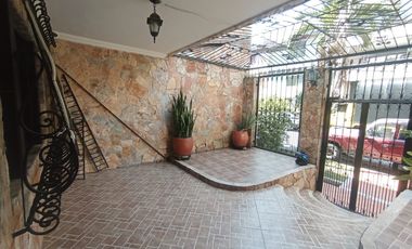 casa en arriendo/venta en florida nueva. Cod A512880
