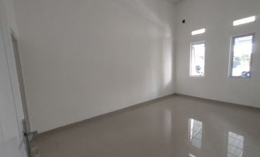 perumahan cluster pinggir jalan delima