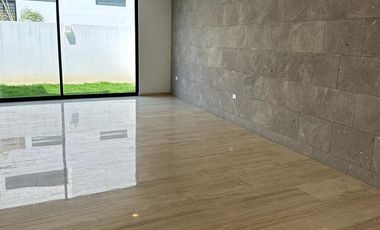 CASA EN VENTA LOMAS DE ANGELÓPOLIS, PARQUE QUERÉTARO, SAN ANDRÉS CHOLULA, PUEBLA