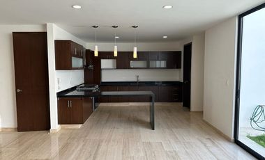 CASA EN VENTA LOMAS DE ANGELÓPOLIS, PARQUE QUERÉTARO, SAN ANDRÉS CHOLULA, PUEBLA