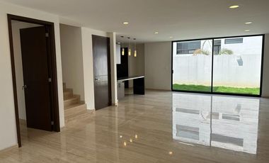 CASA EN VENTA LOMAS DE ANGELÓPOLIS, PARQUE QUERÉTARO, SAN ANDRÉS CHOLULA, PUEBLA