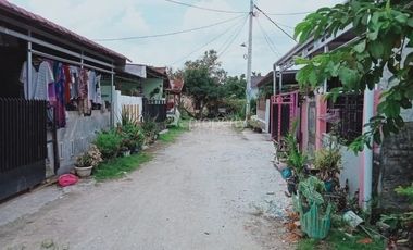 RUMAH DI JUAL MURAH DI JL TERATAI PEKANBARU SUDAH DI PAGAR DAN TERALIS (PERUMAHAN MUHAJIRIN ASRI)