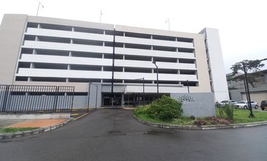 apartamento en arriendo en c.r bosque reservado piso 12. Cod A13548