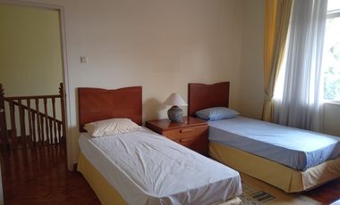 Rumah Mewah di Villa Rancamaya Golf Estate - View Hijau & Lingkungan Eksklusif