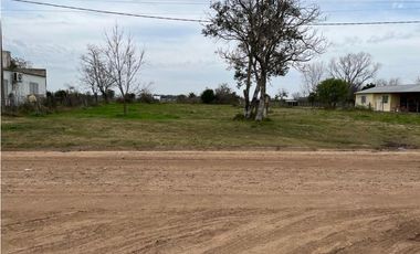 Vendo Casa con gran Terreno en Herrera, Entre Ríos.