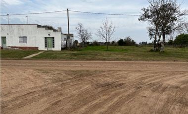 Vendo Casa con gran Terreno en Herrera, Entre Ríos.