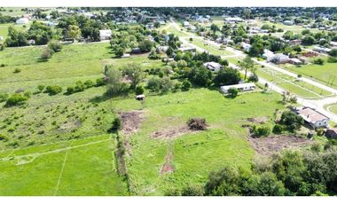Vendo Casa con gran Terreno en Herrera, Entre Ríos.