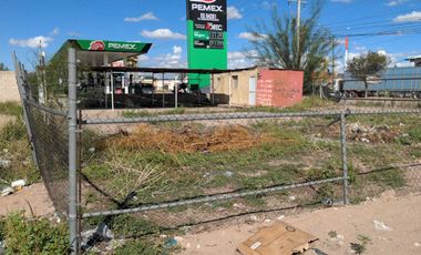 SE RENTA TERRENO SOBRE LA AV. CLOUTHIER A UNA CUADRA DE LA GOMEZ MORIN