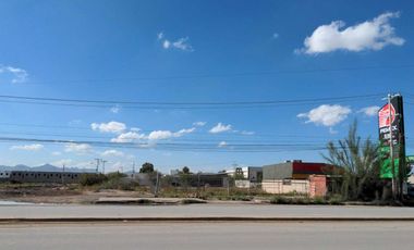 SE RENTA TERRENO SOBRE LA AV. CLOUTHIER A UNA CUADRA DE LA GOMEZ MORIN