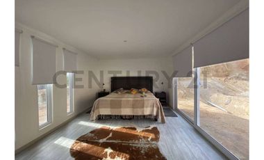 Moderna casa en parcela consolidado condominio