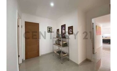 Moderna casa en parcela consolidado condominio