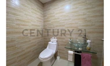 Moderna casa en parcela consolidado condominio