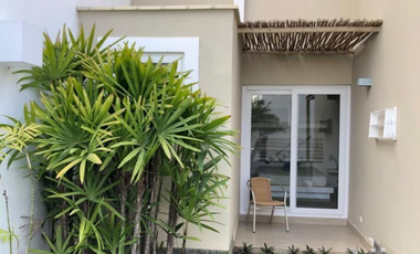 MODERNA CASA EN VENTA CON 6 DORMITORIOS CON PISCINA EN PARACAS
