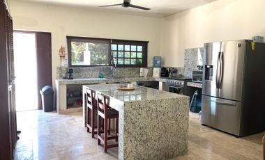 VILLA VACACIONAL FRENTE AL MAR EN CHABIHAU