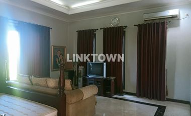 Termurah Rumah Mewah dengan Swiming Pool di Manyar Rejo Surabaya Dekat Raya Manyar