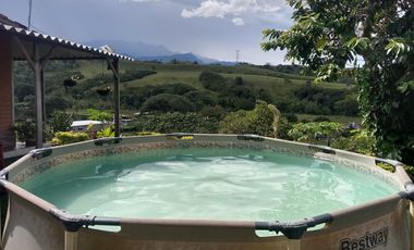 VENDO O PERMUTO FINCA 1669 m² ,Arboles Frutales, segura, cómoda, vista excelente y clima. A  Solo 15 Minutos del hospital de Jamundí. Cod V7513