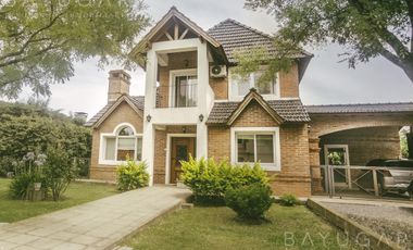 Venta - Excelente Casa en Barrio Privado Sausalito - Bayugar Negocios Inmobiliarios