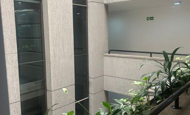 oficina en arriendo en lago gaitan. Cod A6993801