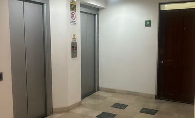 oficina en arriendo en lago gaitan. Cod A6993801