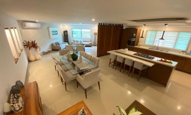 Casa con 5 recamaras en Cancun en venta