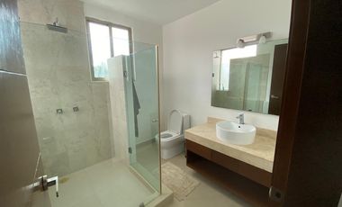 Casa con 5 recamaras en Cancun en venta
