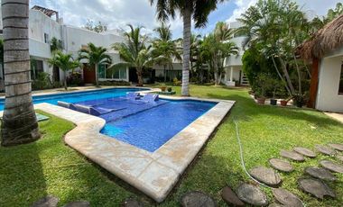 Casa con 5 recamaras en Cancun en venta