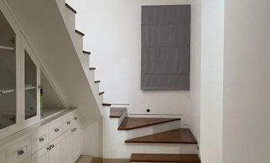 DIJUAL RUMAH at Jl PURI MUTIARA / KEMANG, JAKSEL (NEW RENOVATED)