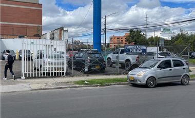 SE VENDE  LOTE-PARQUEADERO EN BOGOTA