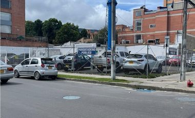 SE VENDE  LOTE-PARQUEADERO EN BOGOTA