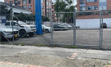 SE VENDE  LOTE-PARQUEADERO EN BOGOTA