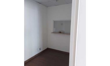 ALQUILO LOCAL EN VIA BRASIL SEGUNDO PISO  147 M2