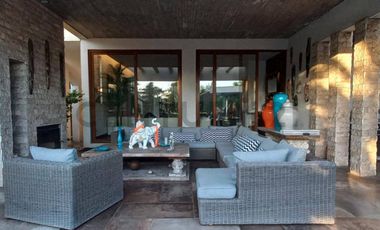 Se vende casa en Club de Golf Las Araucarias, Buin