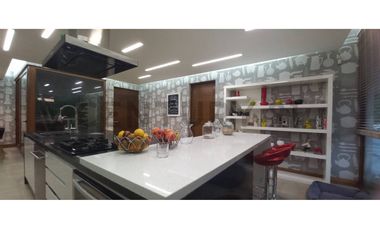 Se vende casa en Club de Golf Las Araucarias, Buin