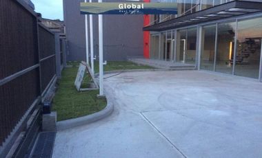 Edificio Comercial Lomas De Zamora, Local, Depósito, Oficinas Y Estacionamiento