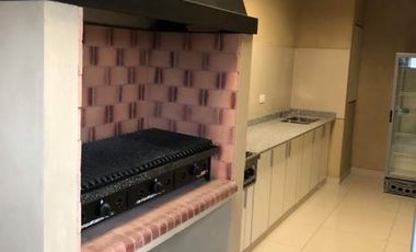 Edificio Comercial Lomas De Zamora, Local, Depósito, Oficinas Y Estacionamiento