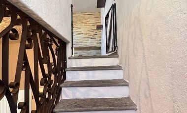 Casa en VENTA de 5 recámaras con terraza Lomas de Marfil en Guanajuato Gto