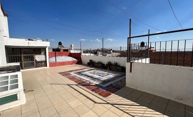 Casa en VENTA de 5 recámaras con terraza Lomas de Marfil en Guanajuato Gto
