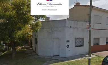 CASA DE DOS AMBIENTES CON PATIO Y TERRAZA