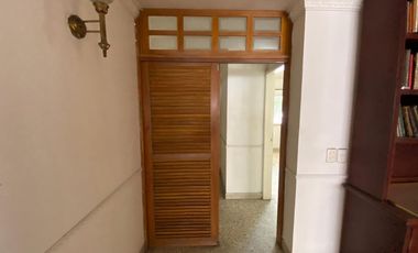casa en venta en barrio blanco. Cod V7059