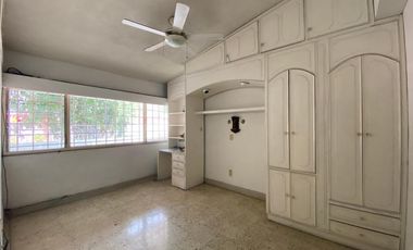 casa en venta en barrio blanco. Cod V7059