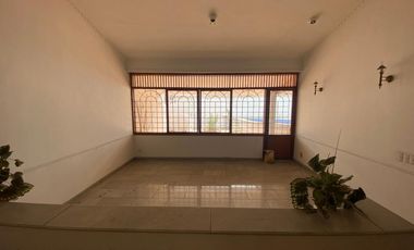 casa en venta en barrio blanco. Cod V7059