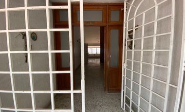casa en venta en barrio blanco. Cod V7059