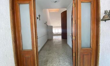 casa en venta en barrio blanco. Cod V7059